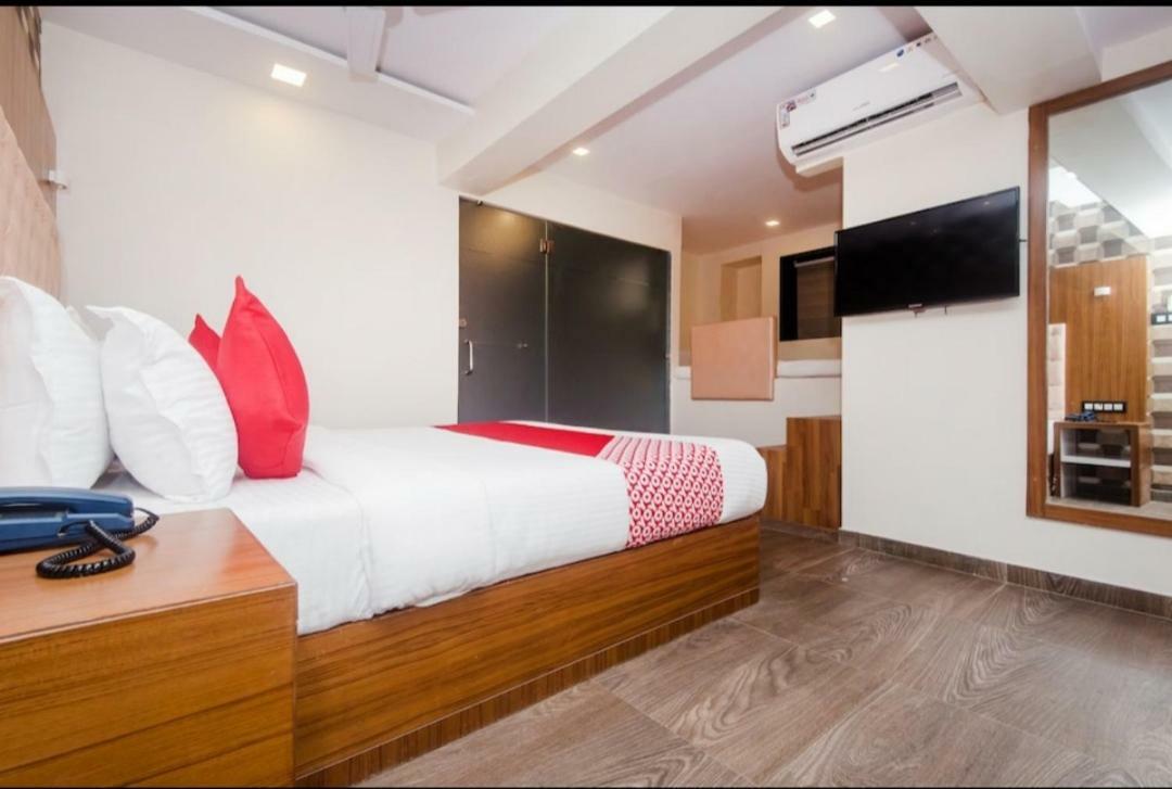 Hotel Arma Residency Mumbai Exteriör bild